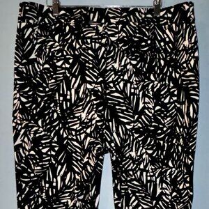 Old Navy High Rise Pixie Pant
